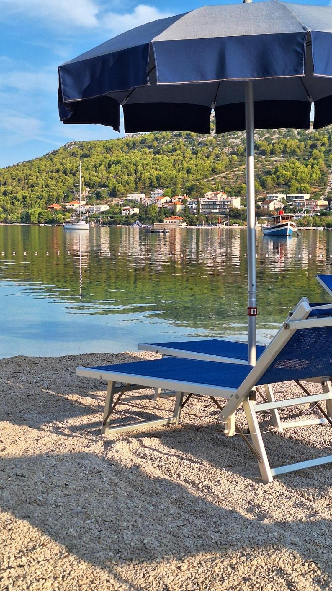 Apartmani I & J Seric Seget Vranjica Exteriör bild